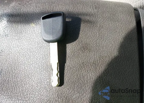 2004 Honda Accord 2.4 Lx z USA, uszkodzony, nr VIN 1HGCM56334A092352